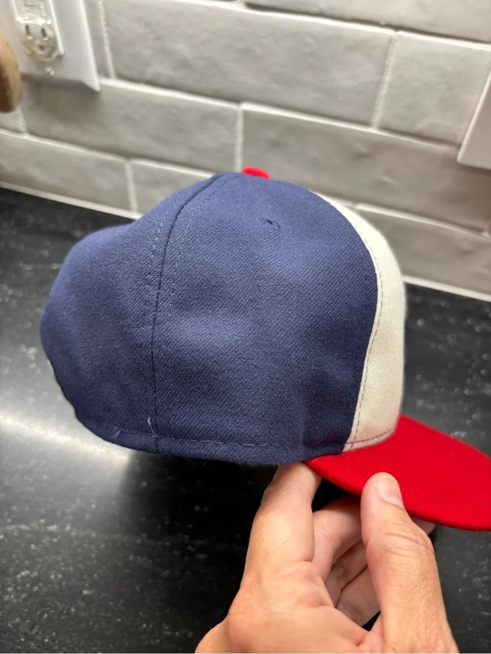 New Era Boston Red Sox 59FIFTY Fitted Hat Size 7 1/8 MLB Baseball Y2K